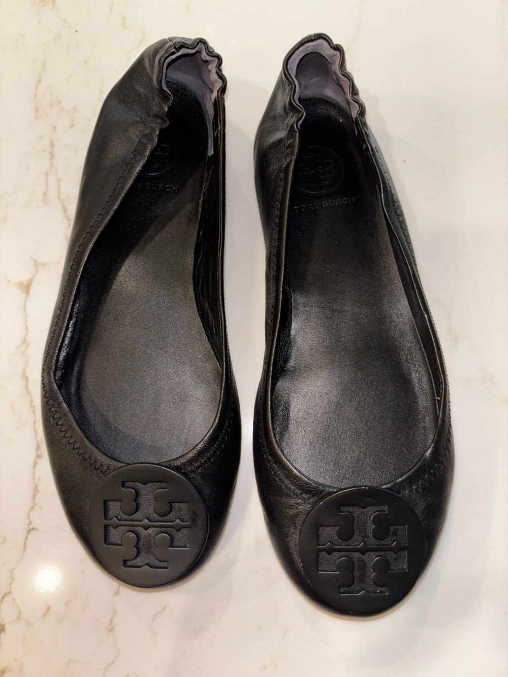 Like New! Tory Burch Reva Black Soft Leather Logo Ballet Flats